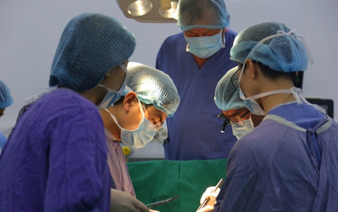 Bộ trưởng Đào Hồng Lan gửi thư khen ca ghép đa tạng trong 24 giờ hồi sinh sự sống 8 người