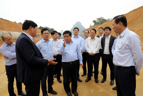 Bộ trưởng Nguyễn Chí Dũng: 'Phải xác định đầu tư công là ưu tiên hàng đầu để nhất quán trong công tác điều hành'