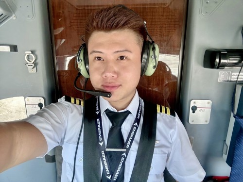 Khanh Michael - chàng phi công người Việt duy nhất đang lái chuyên cơ “siêu VIP”