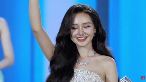 Phong cách đời thường nhận 'mưa lời khen' của Á hậu 1 Miss World Vietnam 2025