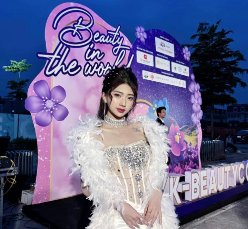 Lê Thị Kim Anh gây chú ý khi gửi tác phẩm bản vẽ makeup tham dự Poly K-Beauty Contest