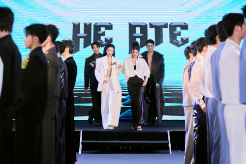 HEATE Menswear ghi dấu ấn tại TP.HCM với show diễn "As Time Flows"