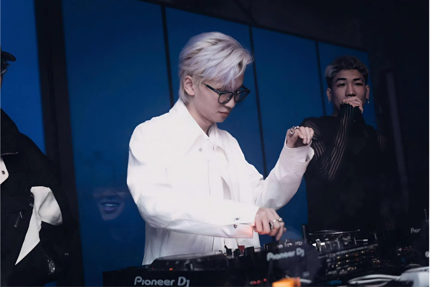 Dj Atom: Âm Thanh Chạm Đến Trái Tim Khán Giả Dj Atom2